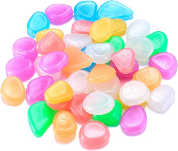 pzihao 100PCS Colorful Glowing Pebbles, Resin Luminous Stones Glow in the Dark, Garden Decorative Pebbles for Garden Walkway Decoration Aquarium Fish Tanks Plant Pots (Mixed Colors)